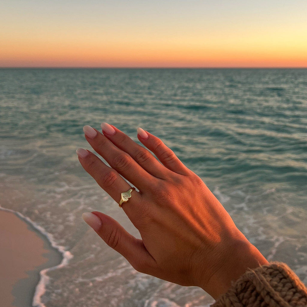 Engravable One Heart Ring