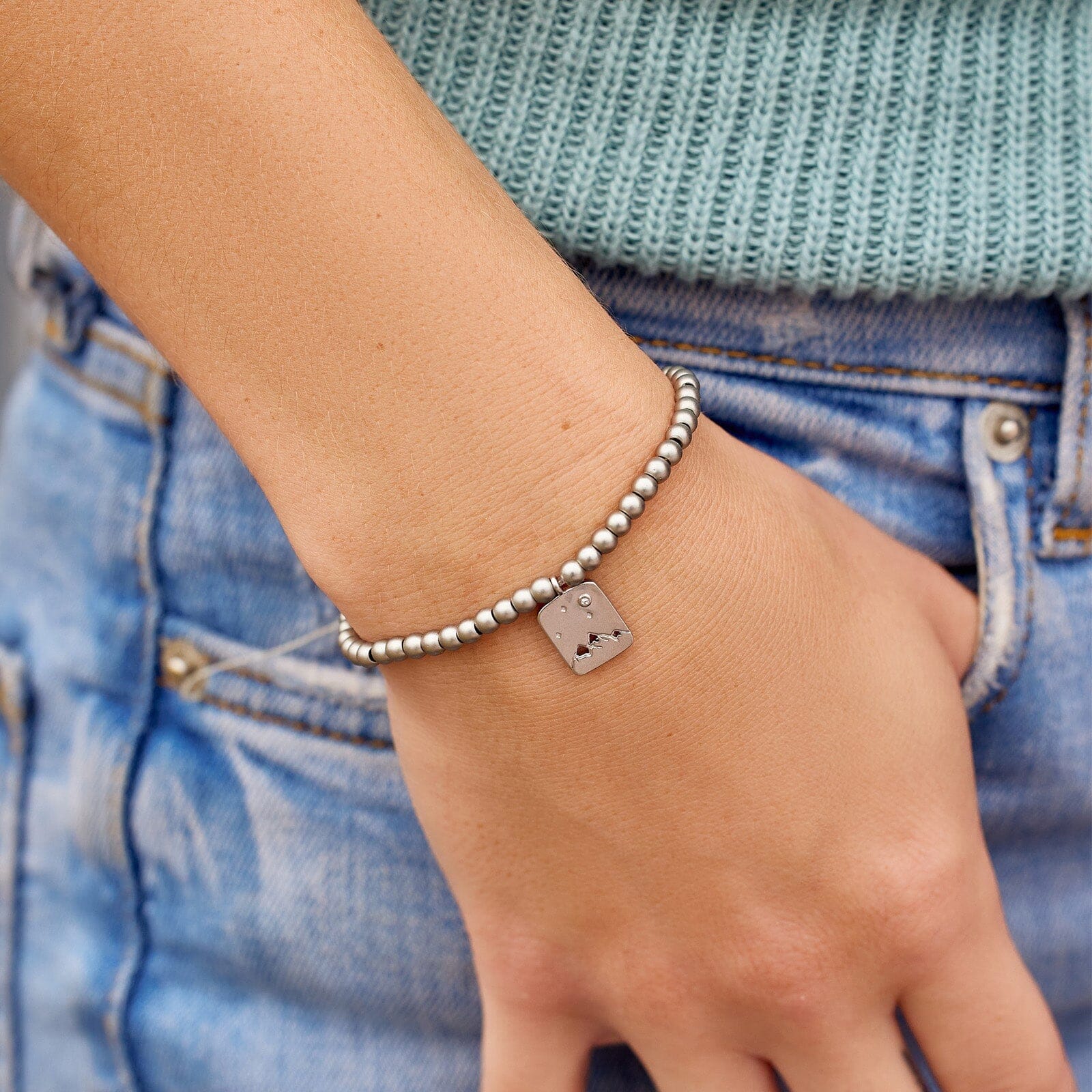 Outdoorsy Gals Metal Bead Stretch Bracelet