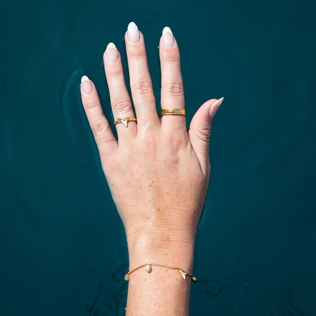 Shark Fin Fidget Ring