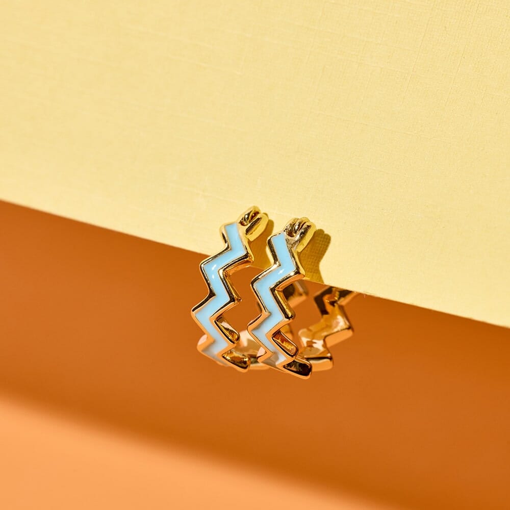 Boucles d'oreilles créoles en émail Ziggy