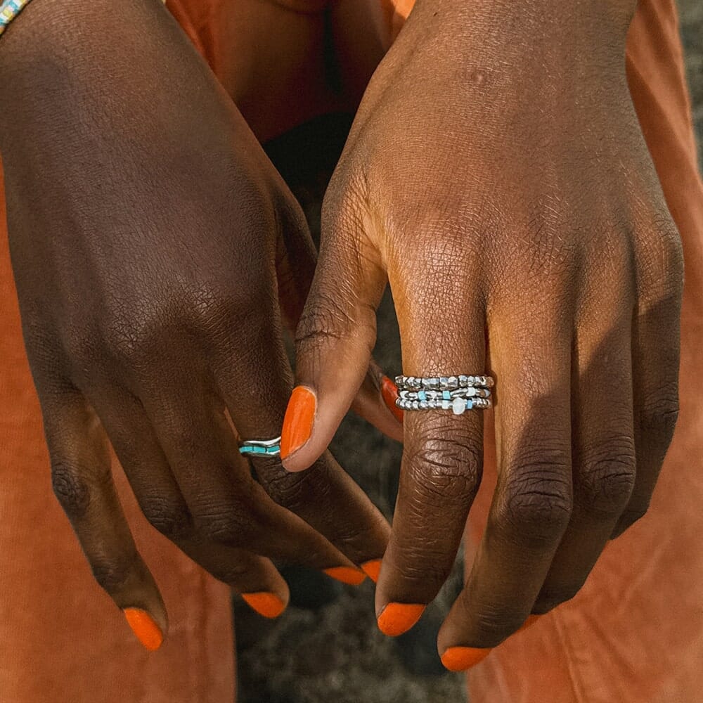 Pile d'anneaux extensibles pour festival